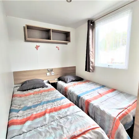 Mobile - Sleeps 6 - Parking - Family Pools Hébergement de vacances